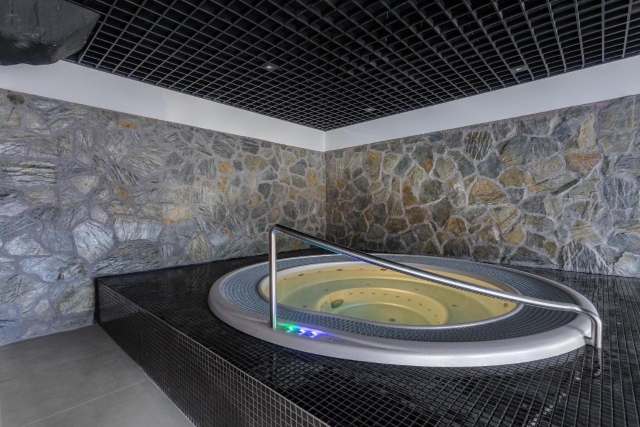 Green Park Resort A25 -Z Dostepem Do Basenu, Sauny, Jacuzzi, Silowni ชกลาร์สกา ปอเรมบา ภายนอก รูปภาพ